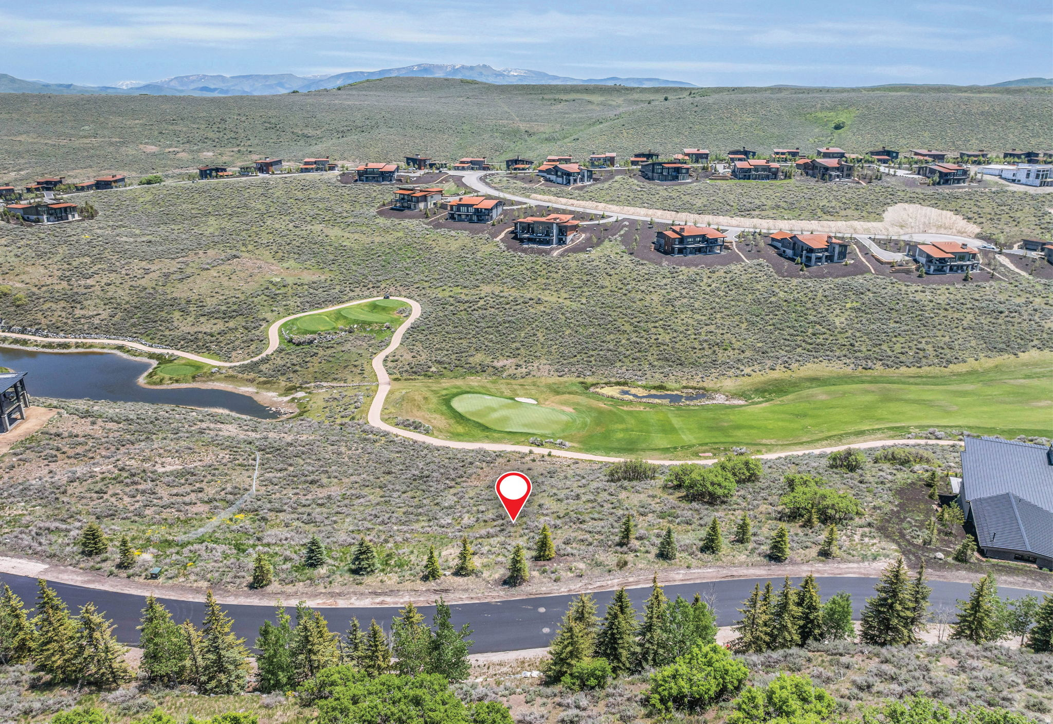 PAINTED SHORES - Land