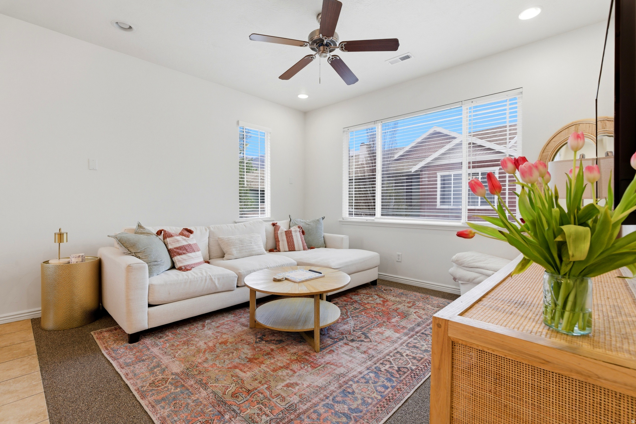 ROCKWELL CONDO - Residential