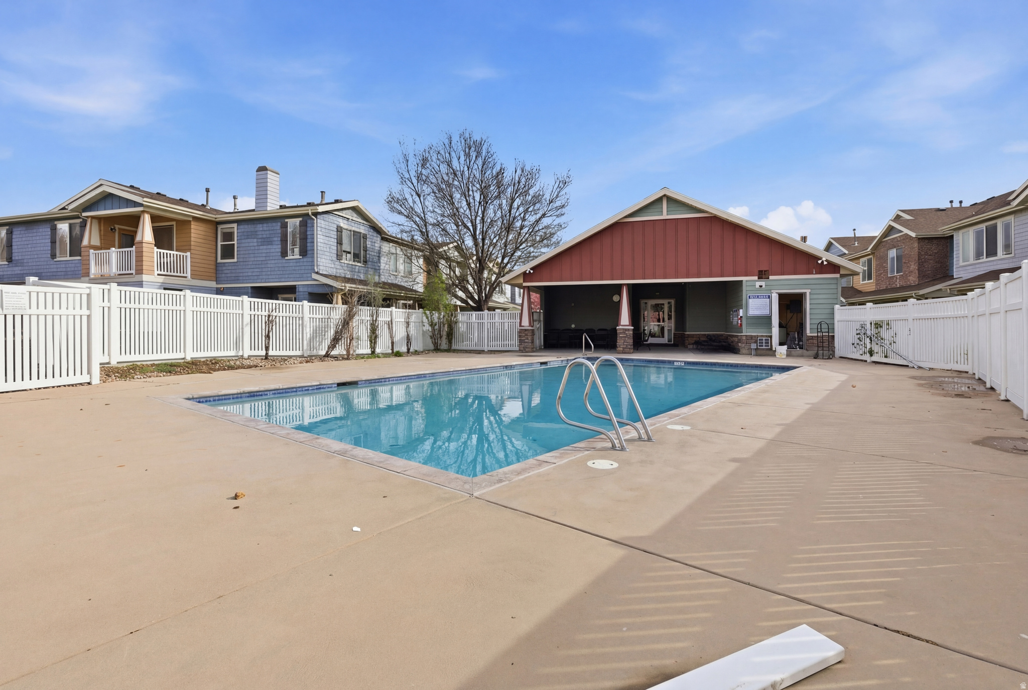 ROCKWELL CONDO - Residential