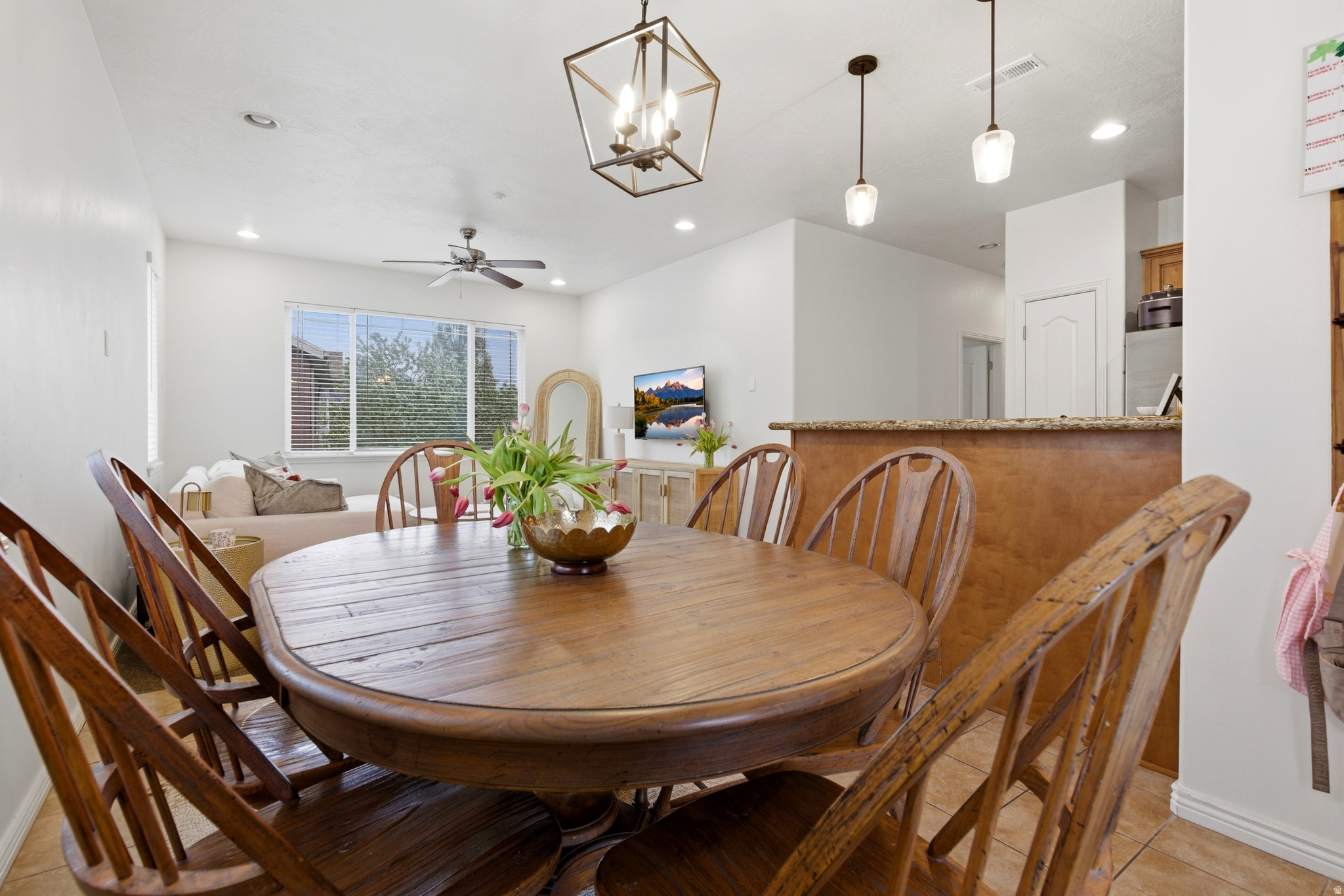 ROCKWELL CONDO - Residential