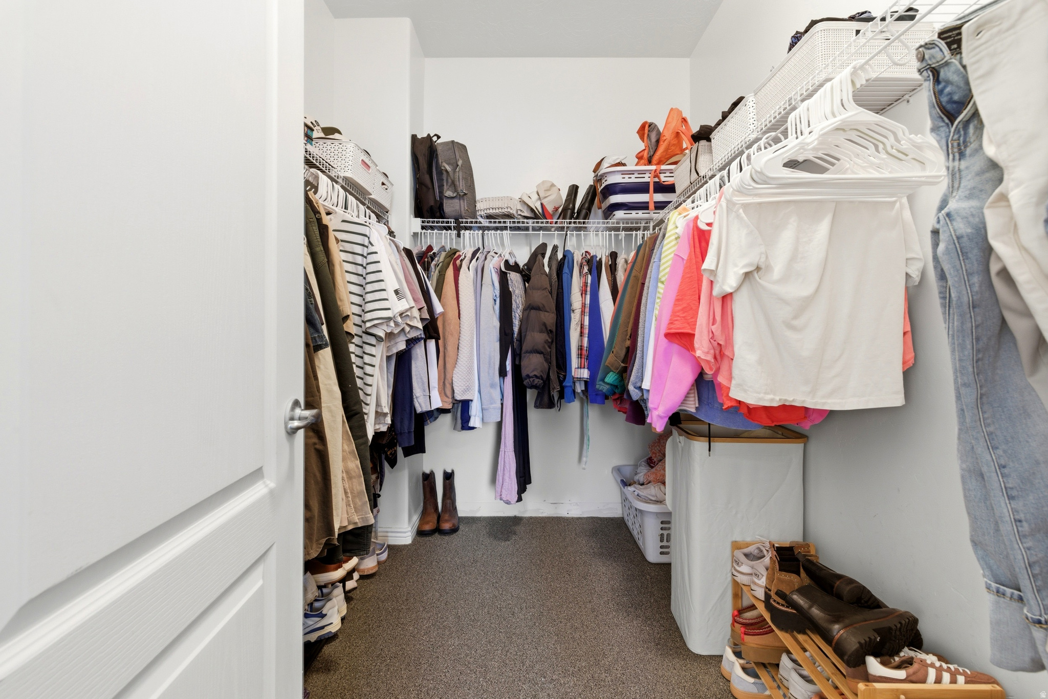 ROCKWELL CONDO - Residential