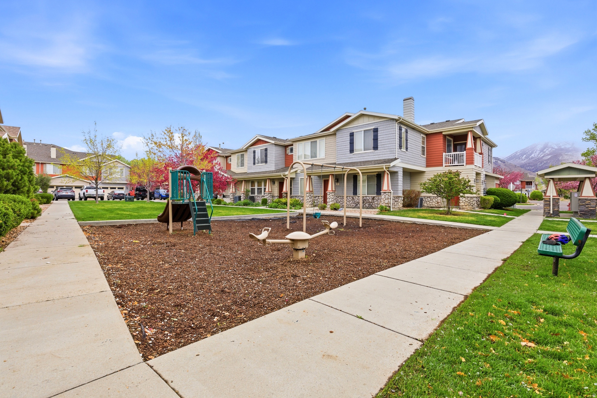 ROCKWELL CONDO - Residential