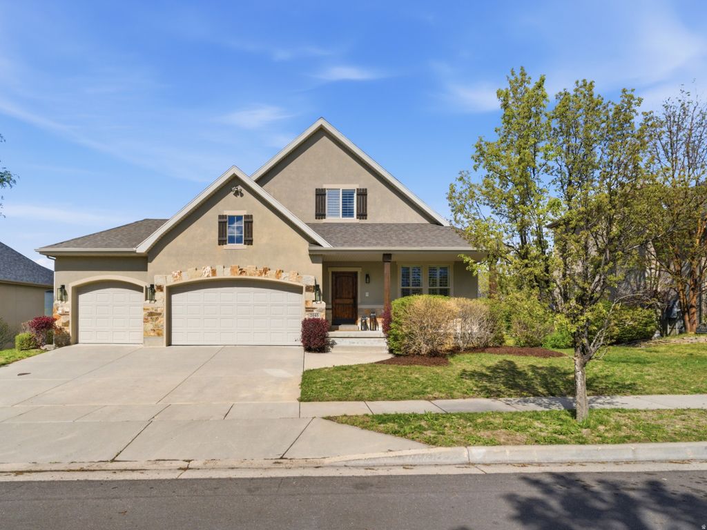 Photo of 2045 E ROCKLIN DR S, Sandy, UT 84092 (MLS # 2148517)