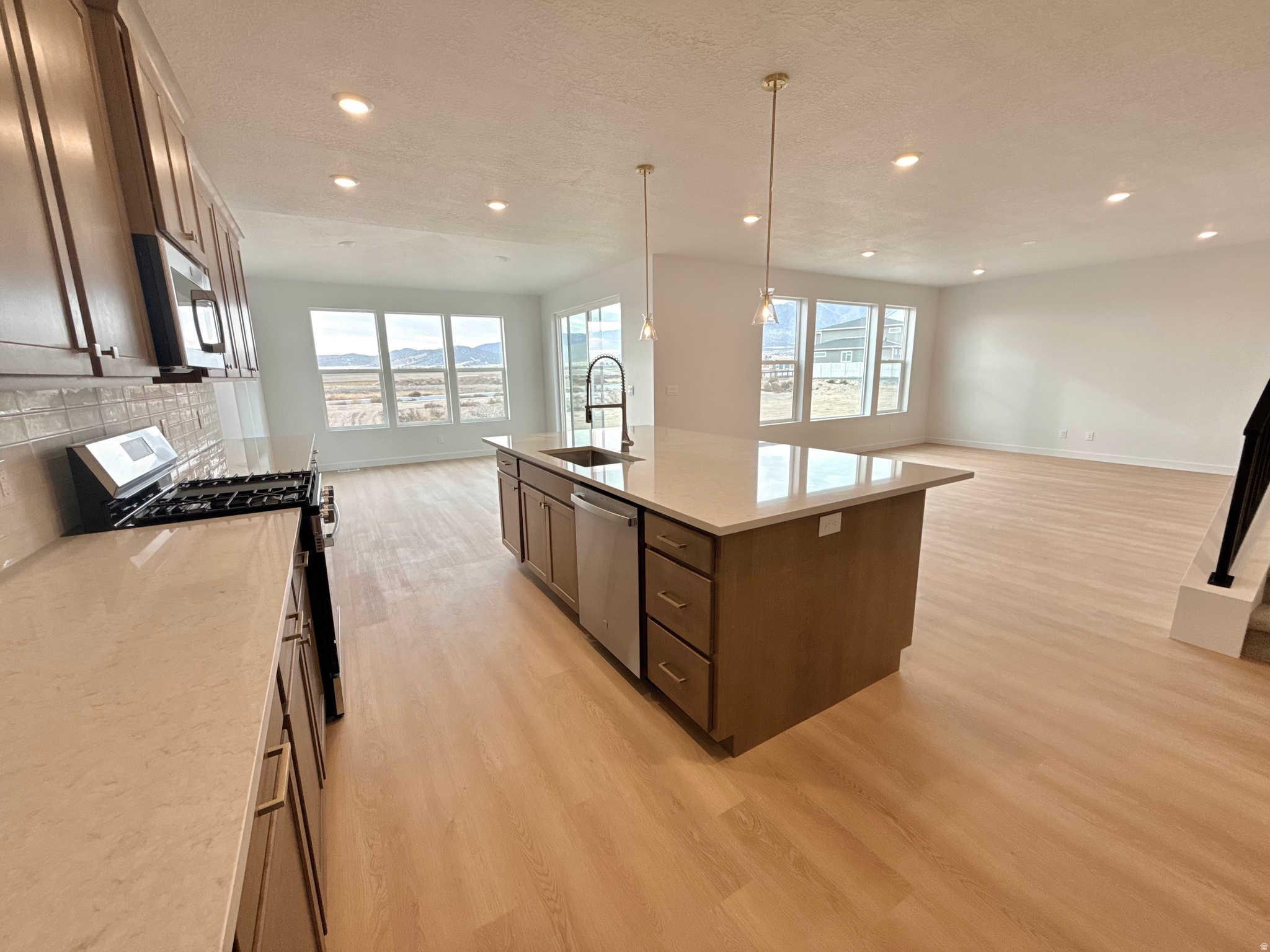 FIREFLY - Residential