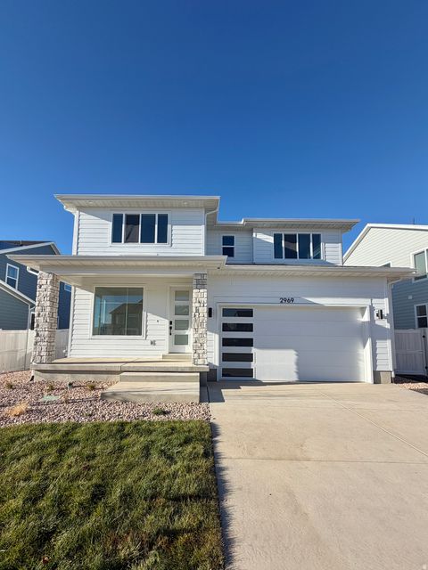 Photo of 2969 N KINGBIRD DR #614, Eagle Mountain, UT 84005 (MLS # 2096252)
