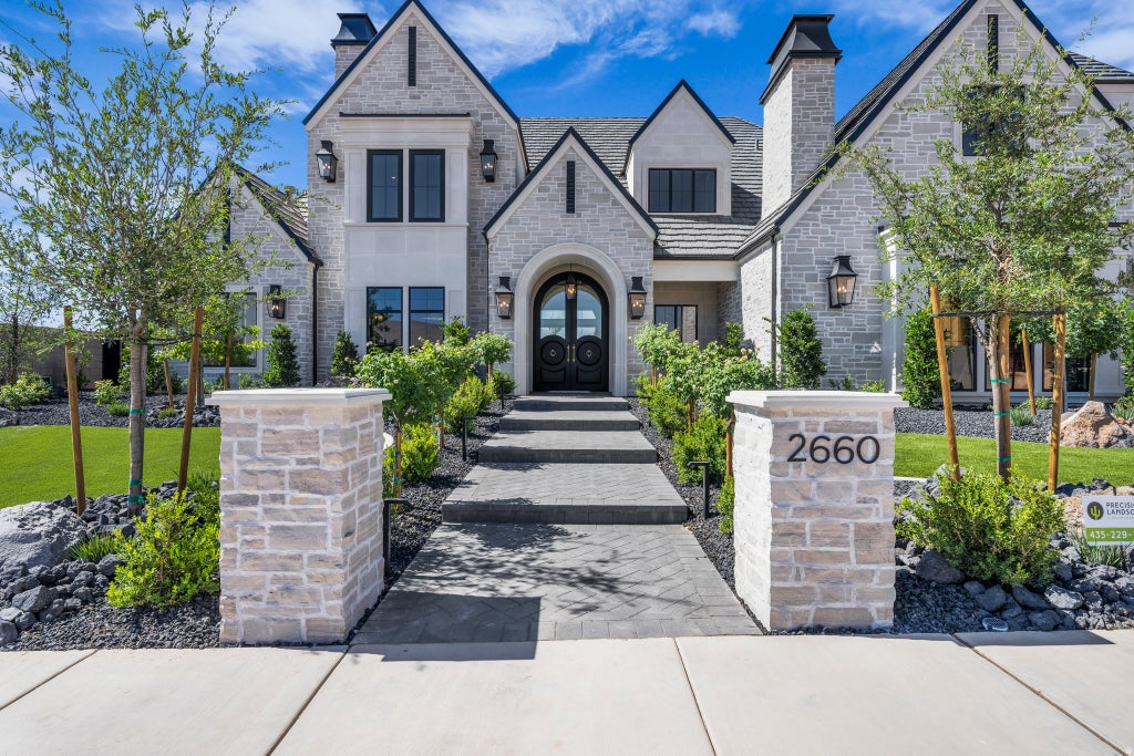 Photo of 2660 E CULTIVATOR LN, Saint George, UT 84790 (MLS # 2172850)