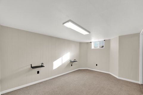 Tiny photo for 1664 HILLCREST AVE E, Salt Lake City, UT 84106 (MLS # 2132723)