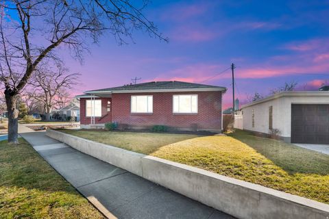 Tiny photo for 1664 HILLCREST AVE E, Salt Lake City, UT 84106 (MLS # 2132723)