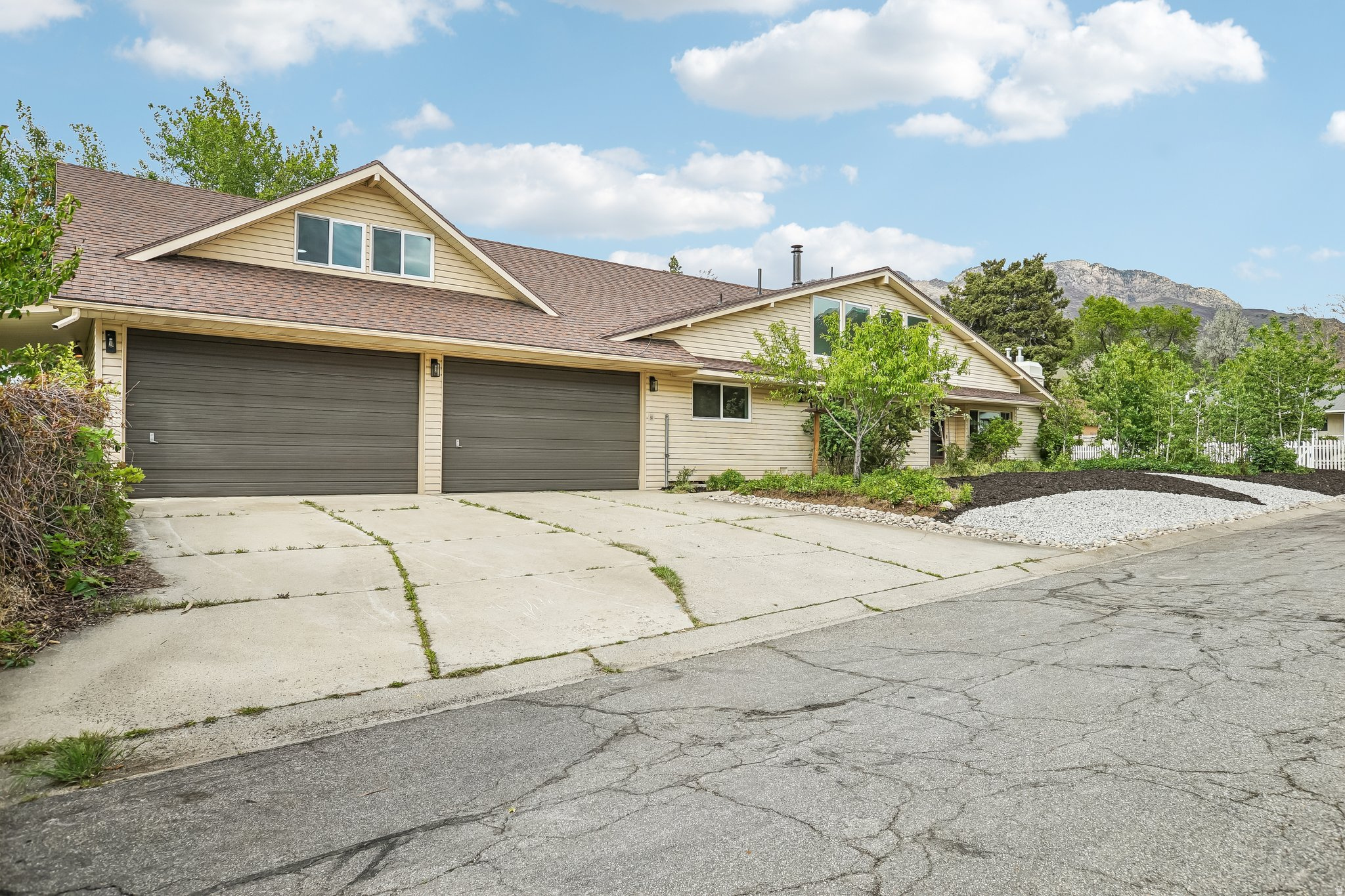 COTTONWOOD HEIGHTS SUB - Residential