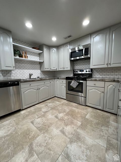 Tiny photo for 9837 S JORDAN RIDGE RD W, South Jordan, UT 84095 (MLS # 2117079)