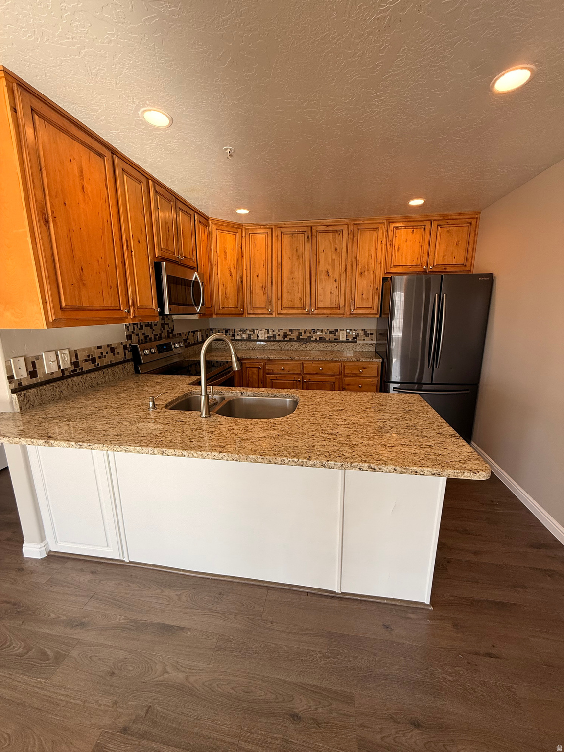 HAYMAKER RETREAT - Residential