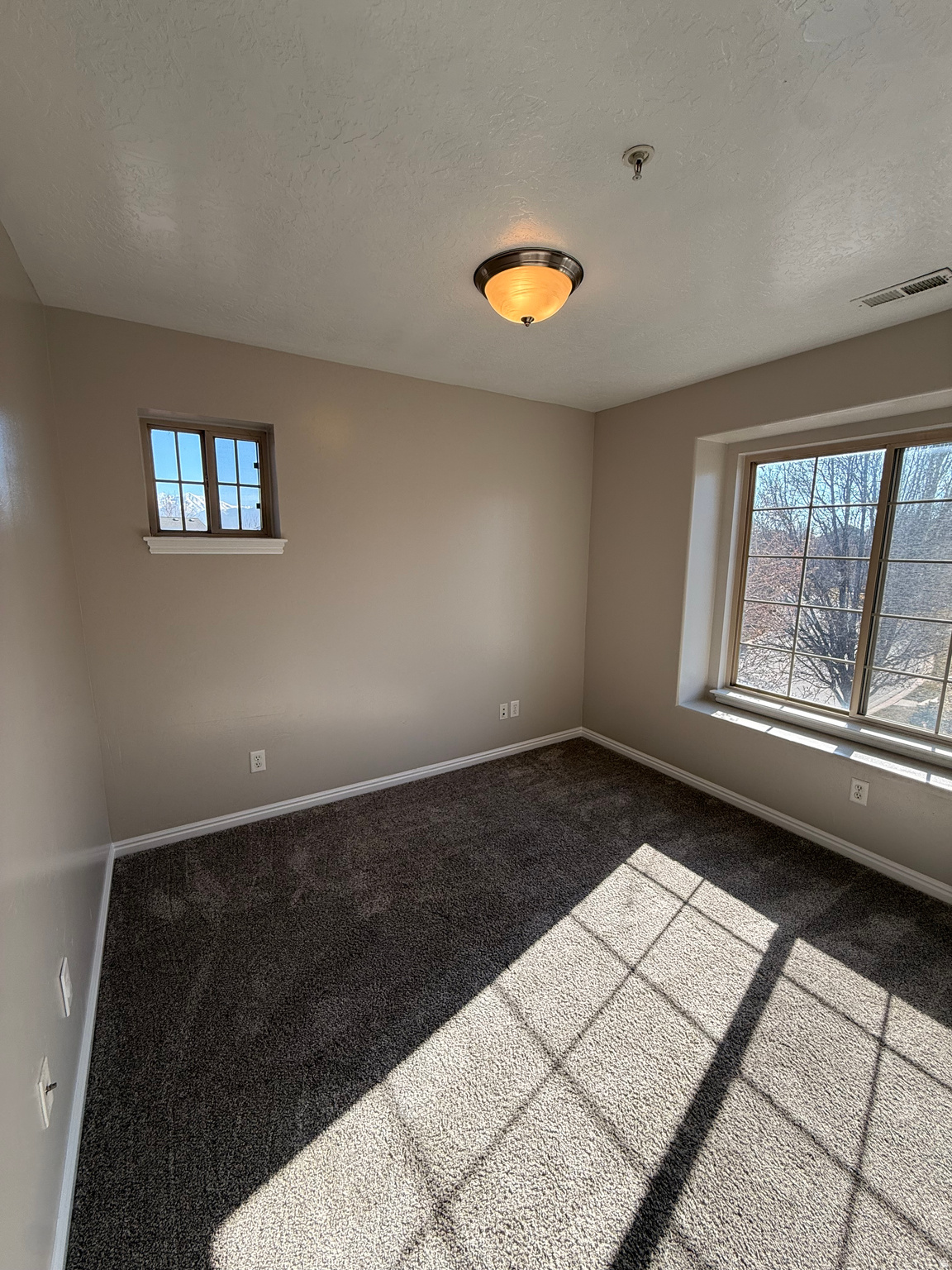 HAYMAKER RETREAT - Residential