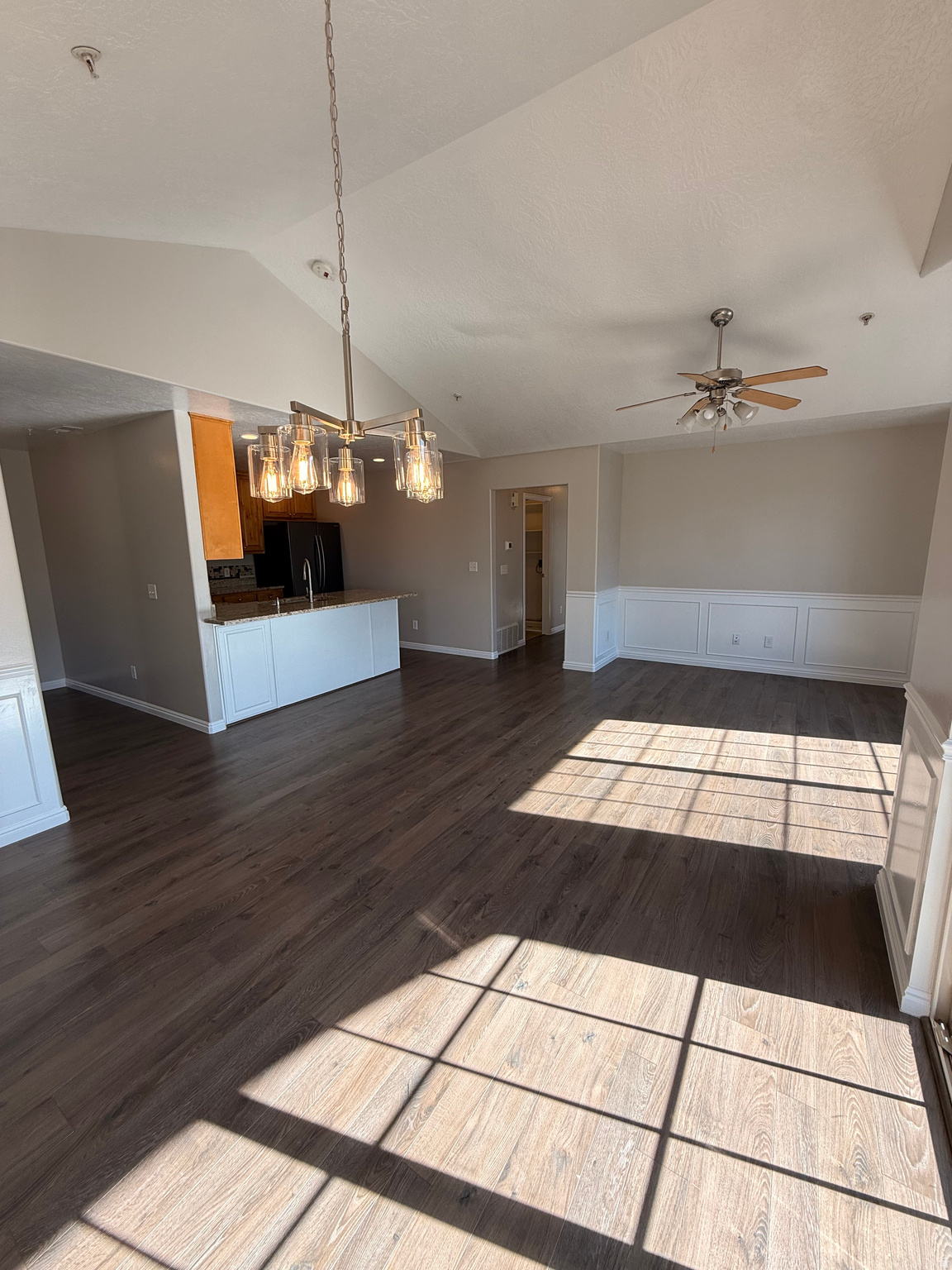 HAYMAKER RETREAT - Residential