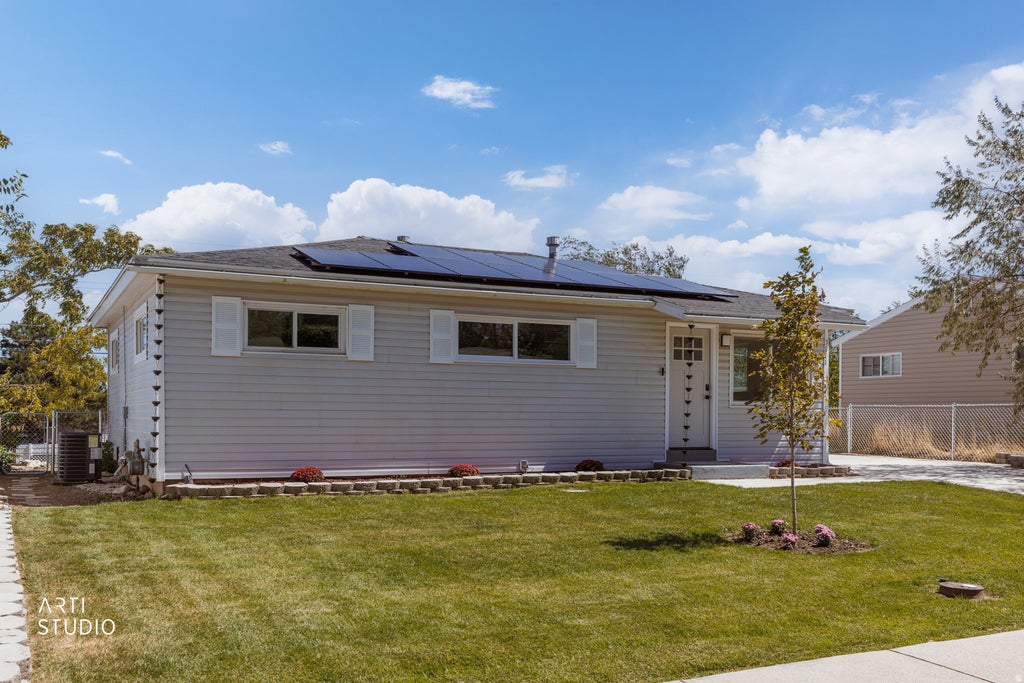 Photo of 5111 S PIEPER BLVD, Salt Lake City, UT 84118 (MLS # 2183990)