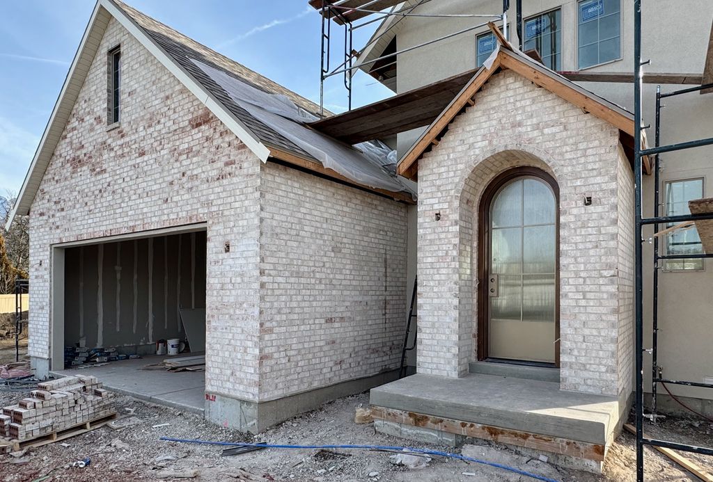 Photo of 842 E 4170 S, Millcreek, UT 84107 (MLS # 2133326)