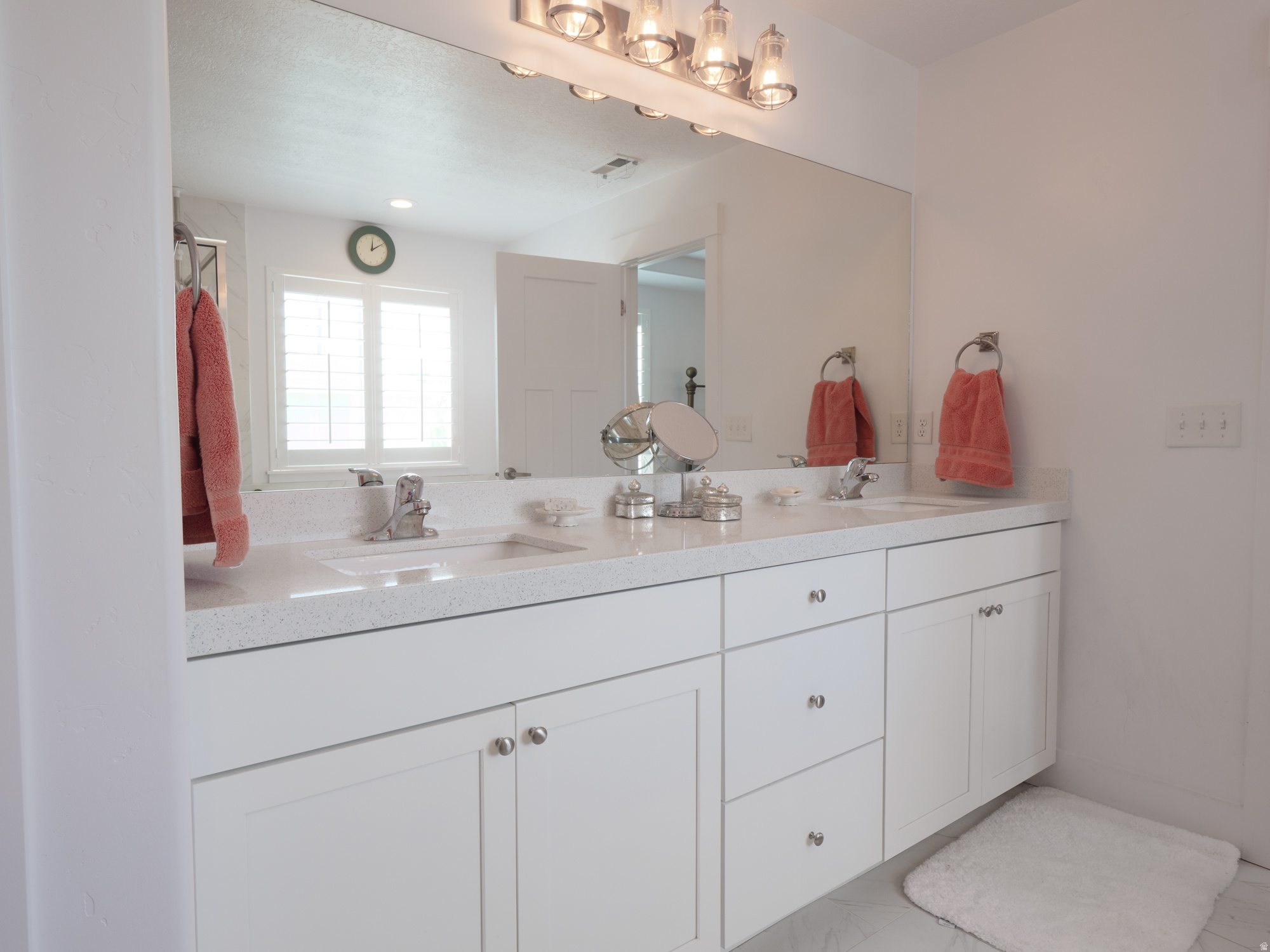 COTTAGE COURT 2 - Residential