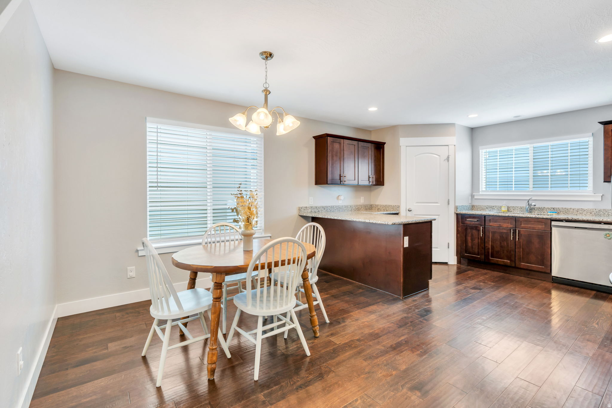 COLONIAL PARK - Residential