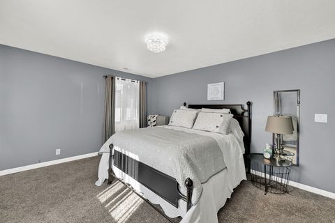 Tiny photo for 3643 LAKEVIEW DR, North Ogden, UT 84414 (MLS # 2144312)