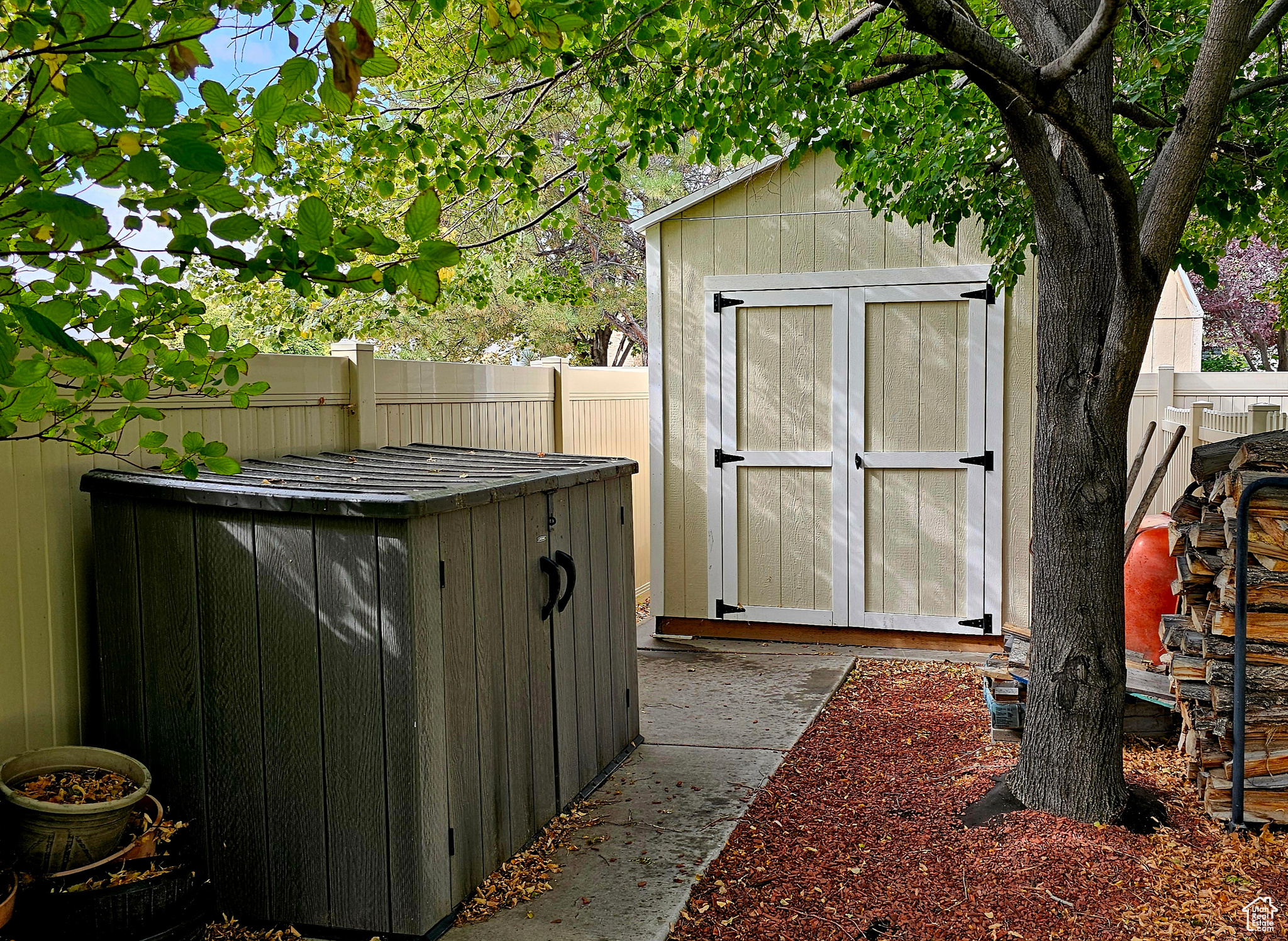 CLOVER RIDGE - Residential