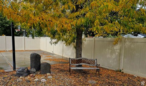 Tiny photo for 11664 S LAMPTON VIEW DR, South Jordan, UT 84095 (MLS # 2118286)