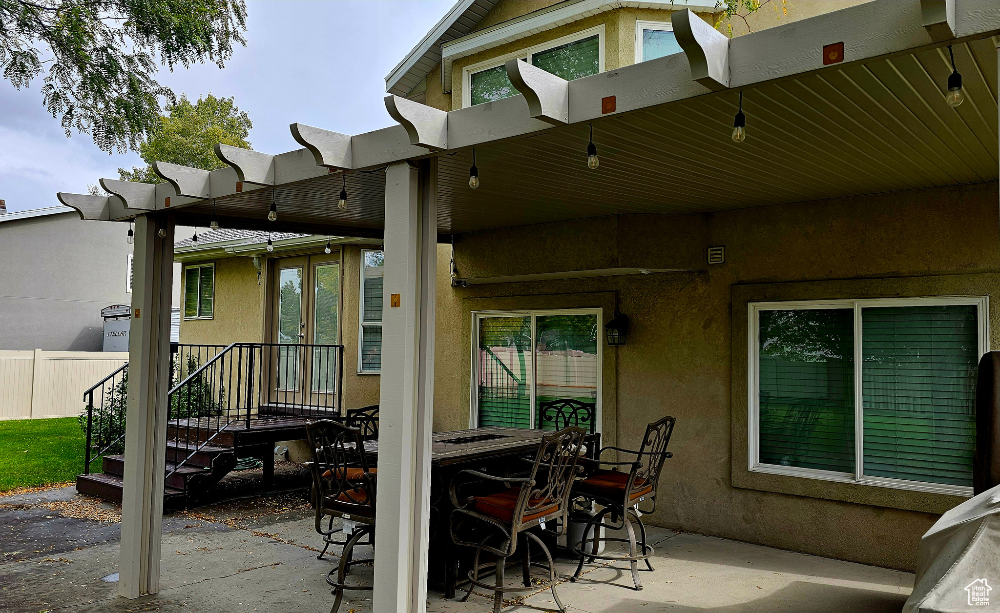 CLOVER RIDGE - Residential