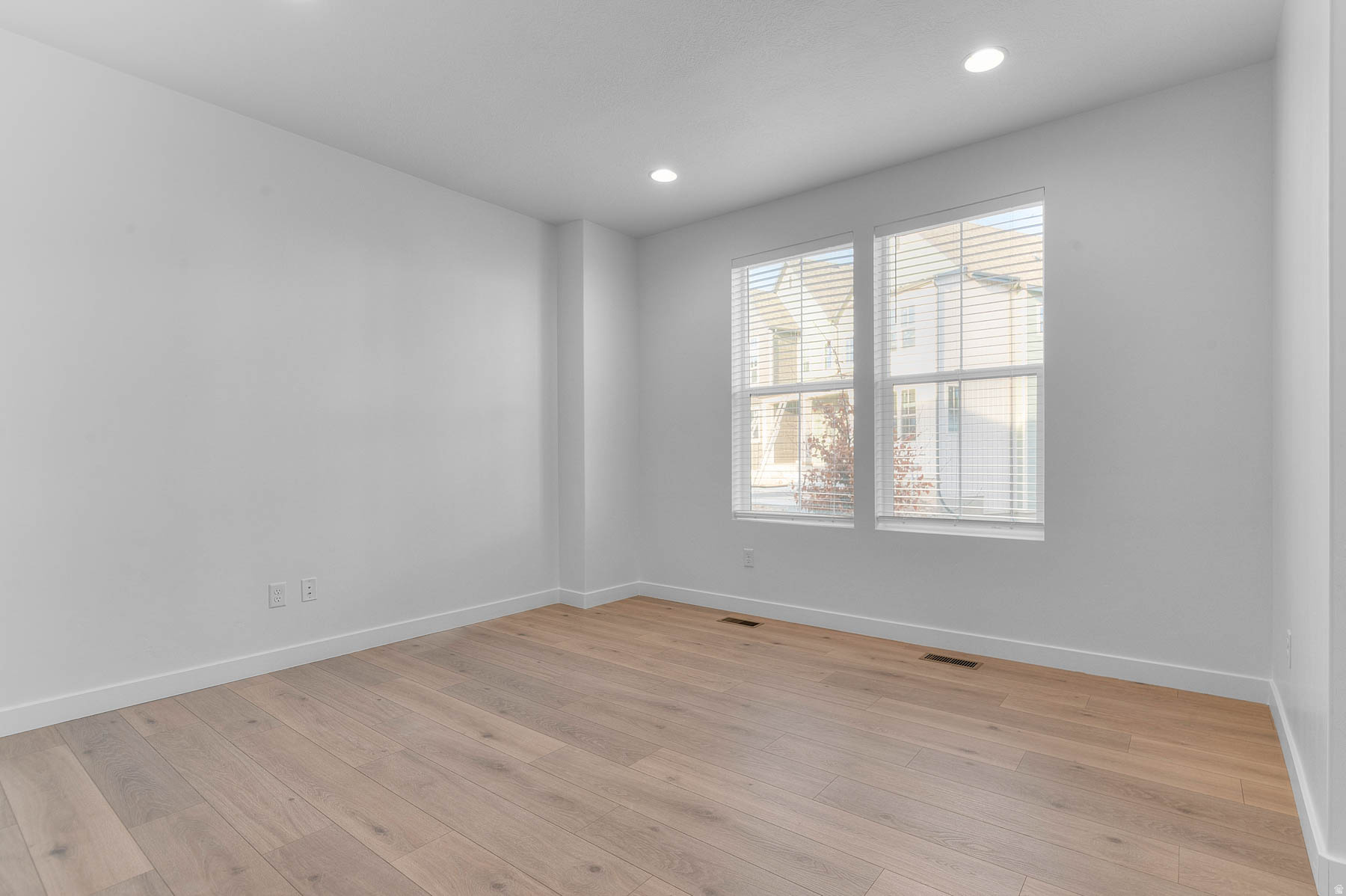 TERRAINE TOWNS 166 - Residential