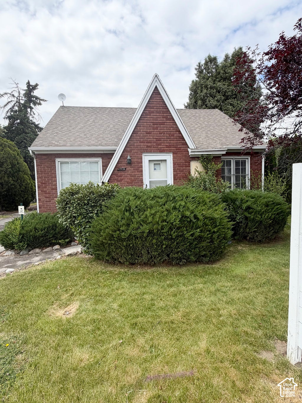 Photo of 4910 S 900 E, Murray, UT 84117 (MLS # 2191690)