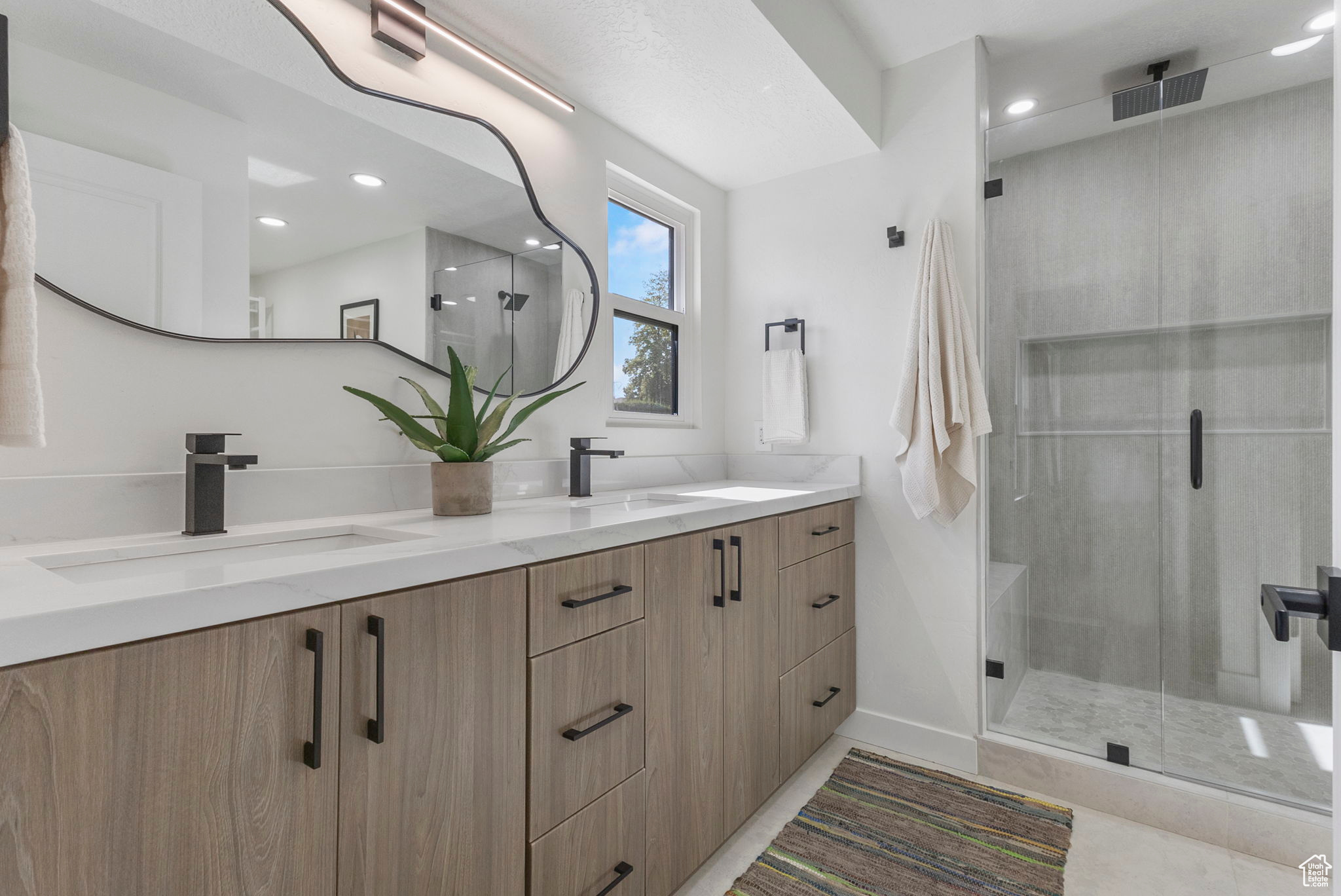 CLOVER CREST #3 - Residential