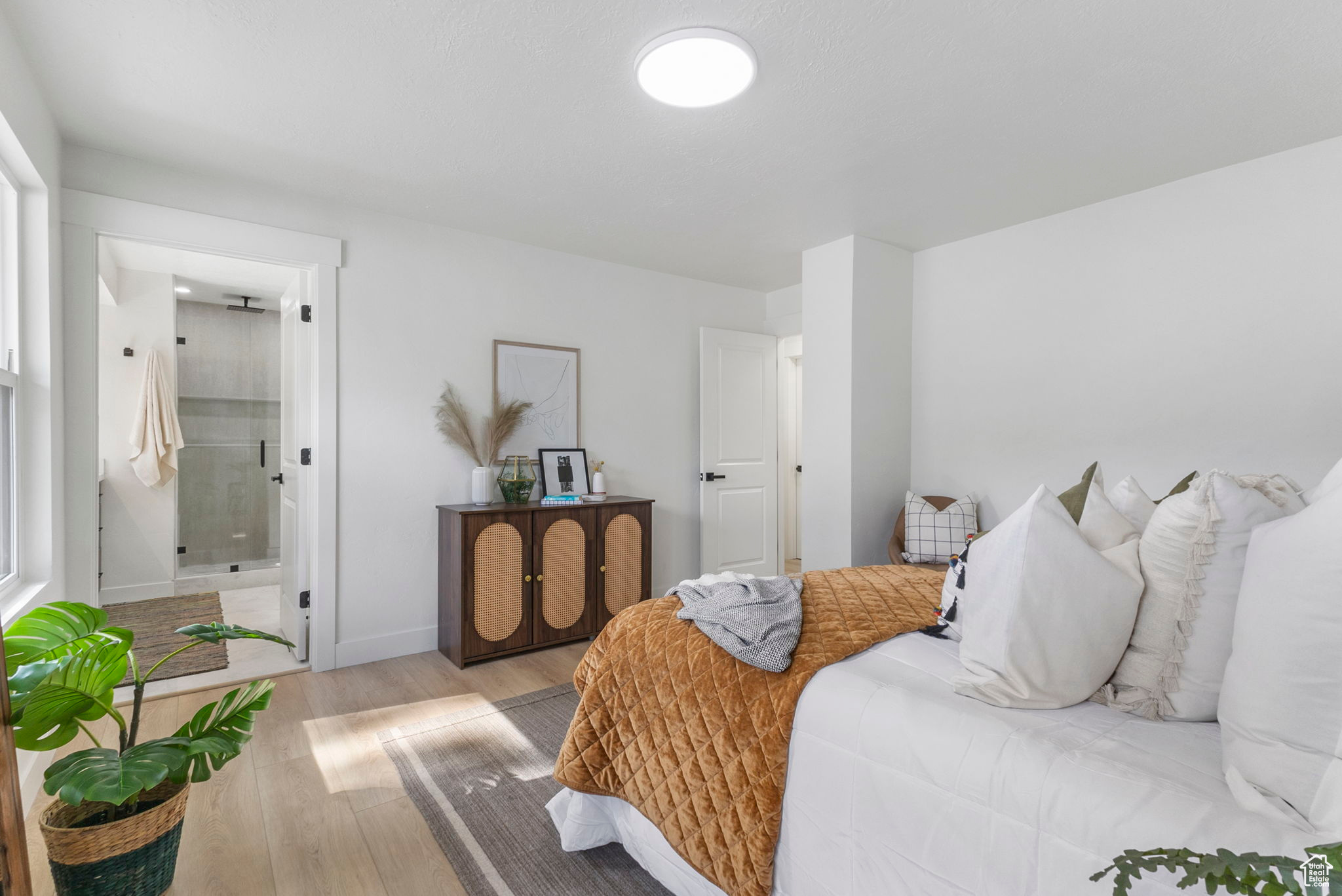 CLOVER CREST #3 - Residential