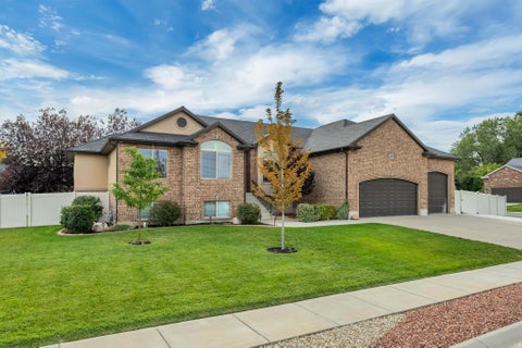 Tiny photo for 2638 S 3075 W, West Haven, UT 84401 (MLS # 2186391)
