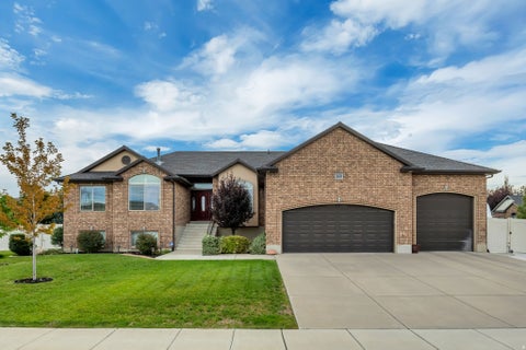 Photo of 2638 S 3075 W, West Haven, UT 84401 (MLS # 2186391)