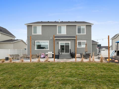 Tiny photo for 627 S MEADE ST, Mapleton, UT 84664 (MLS # 2176098)