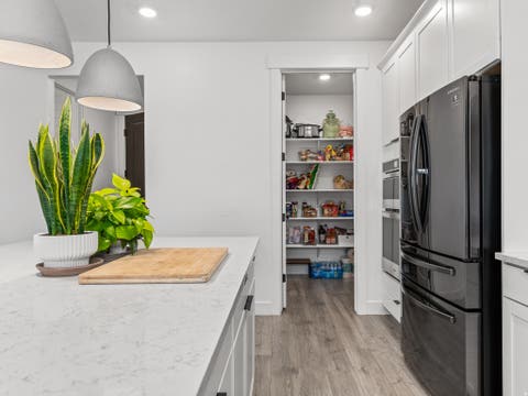 Tiny photo for 627 S MEADE ST, Mapleton, UT 84664 (MLS # 2176098)
