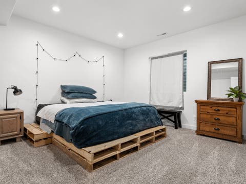 Tiny photo for 627 S MEADE ST, Mapleton, UT 84664 (MLS # 2176098)