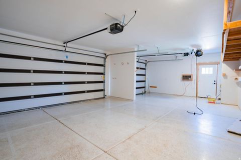 Tiny photo for 1911 E YANT FLAT DR, Saint George, UT 84790 (MLS # 2130852)