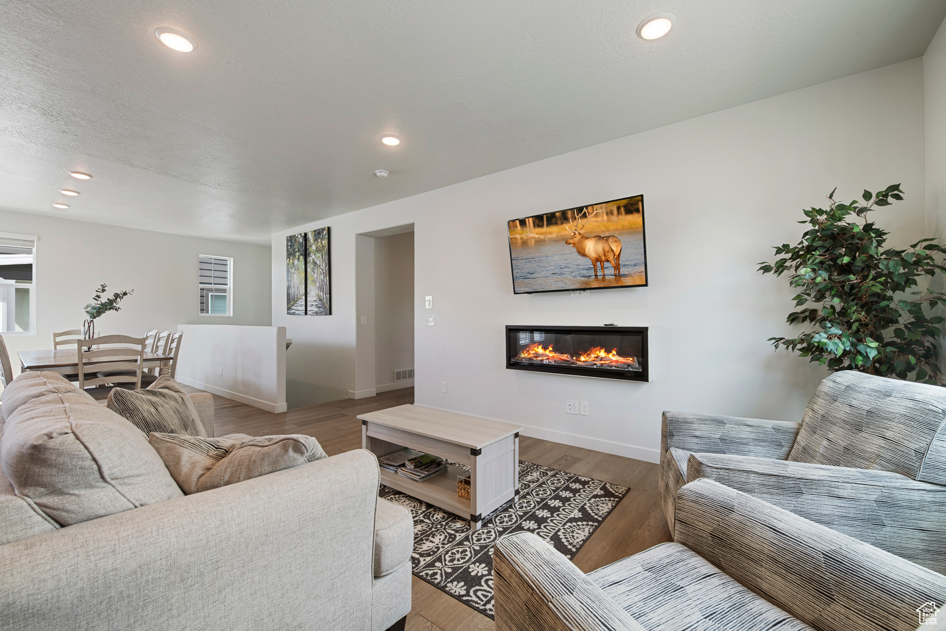 SILVER CREEK VILLAGE - Residential