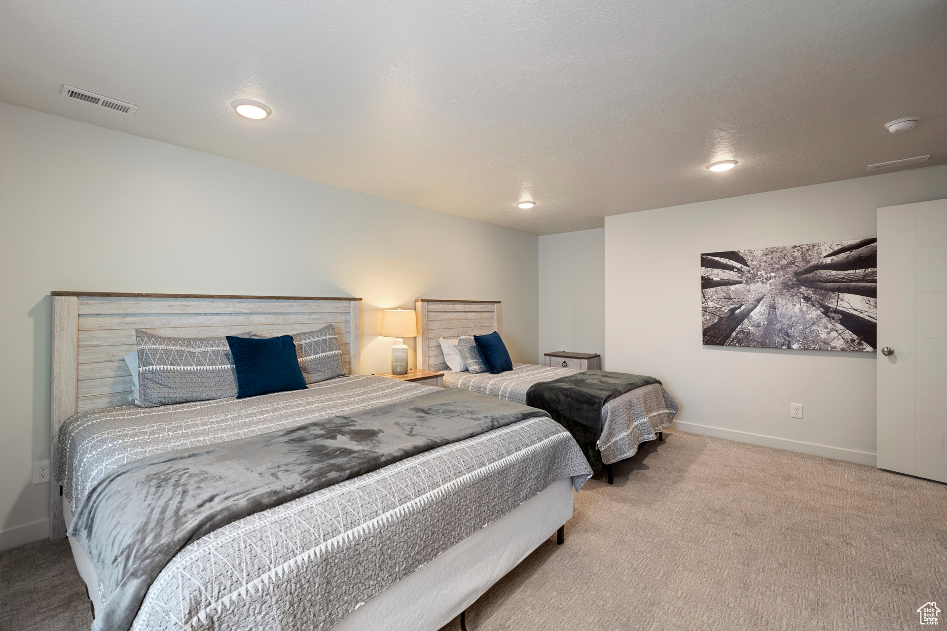 SILVER CREEK VILLAGE - Residential