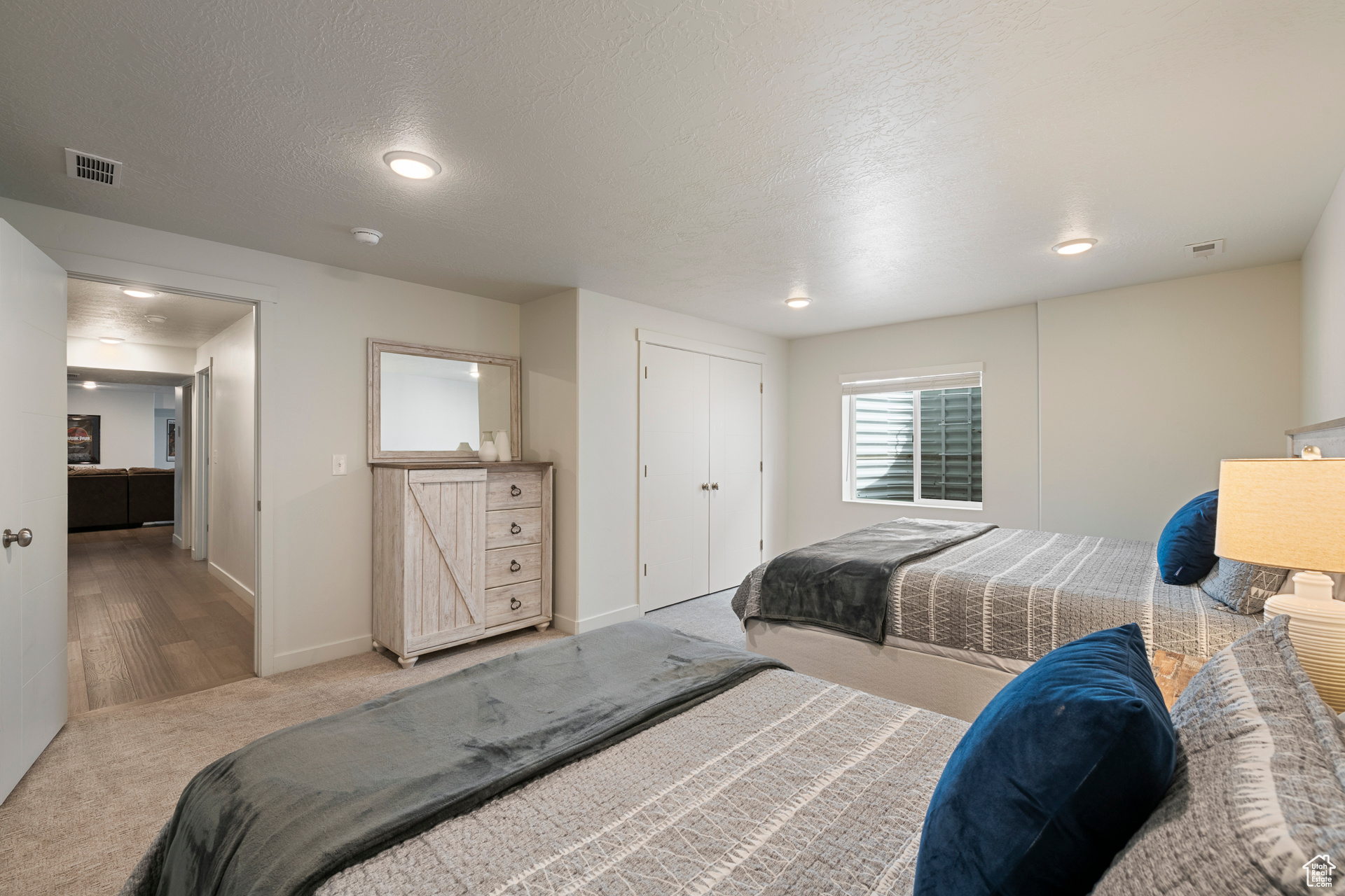 SILVER CREEK VILLAGE - Residential