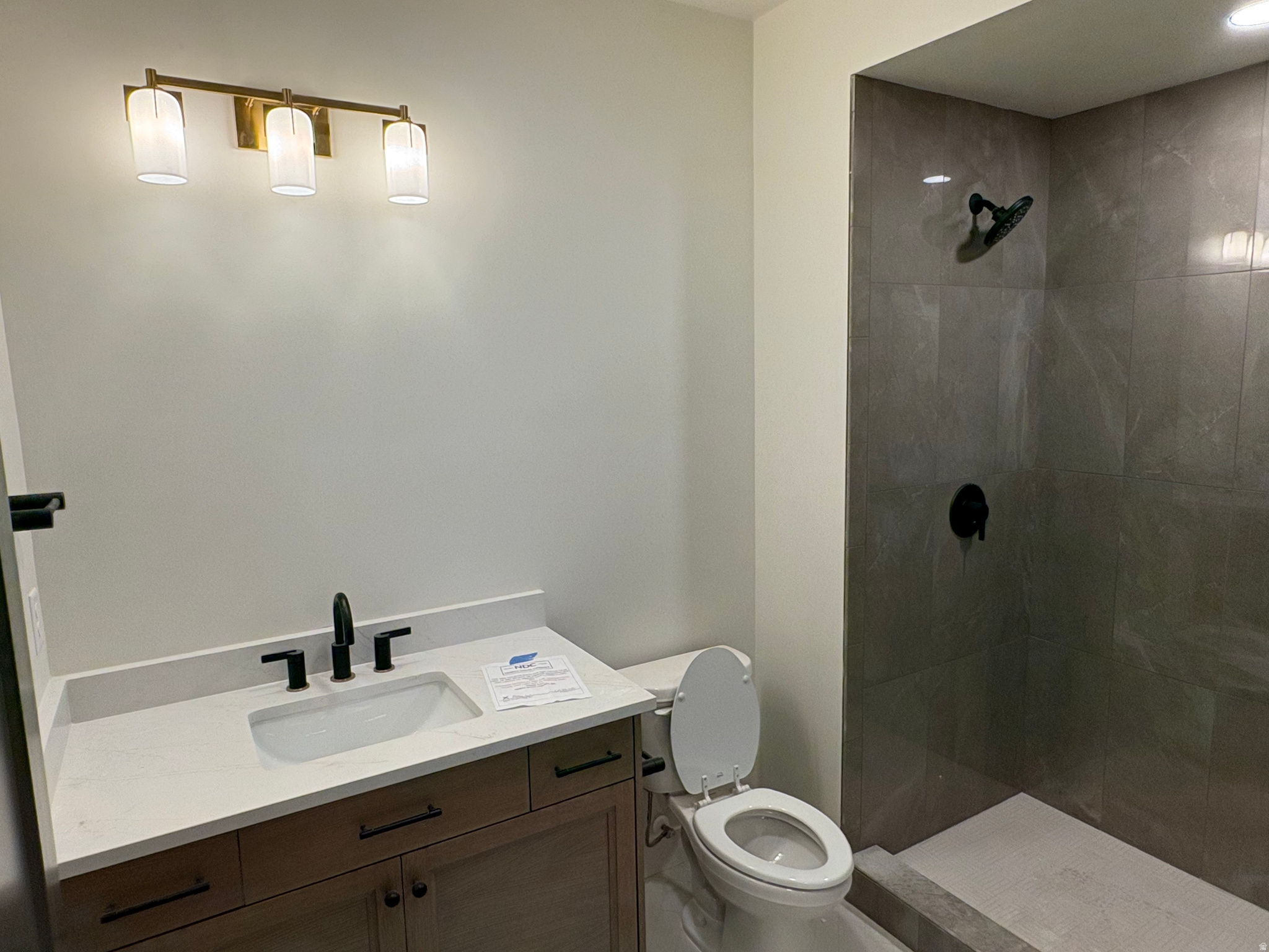 CHESTNUT FARMS - Residential