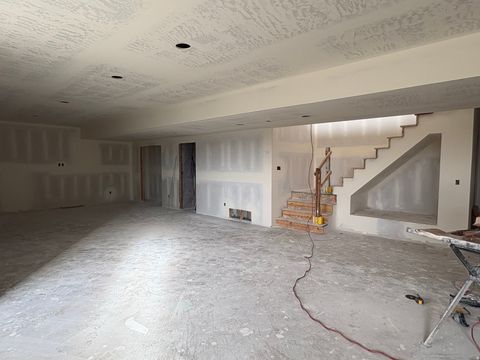 Tiny photo for 538 S 1400 W, Farmington, UT 84025 (MLS # 2124468)