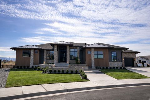 Tiny photo for 538 S 1400 W, Farmington, UT 84025 (MLS # 2124468)