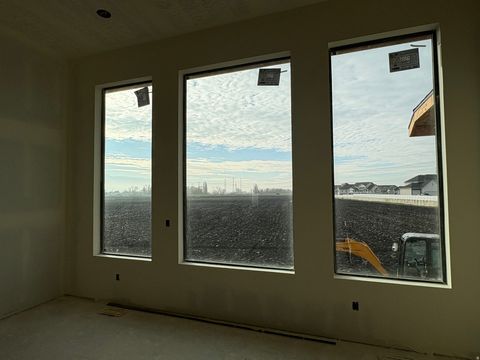 Tiny photo for 538 S 1400 W, Farmington, UT 84025 (MLS # 2124468)