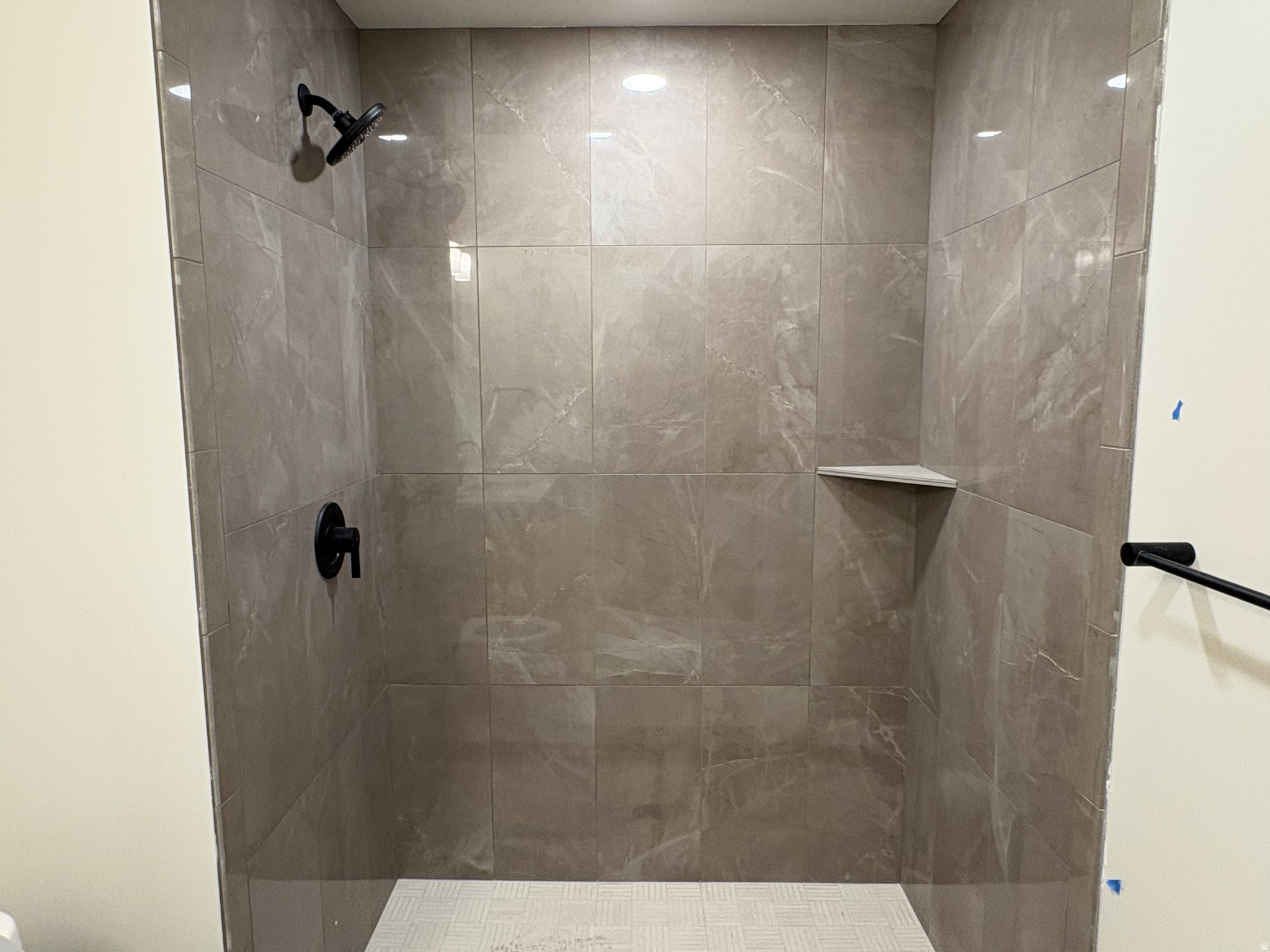 CHESTNUT FARMS - Residential