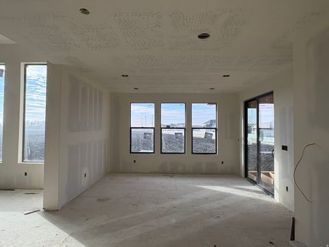 Tiny photo for 538 S 1400 W, Farmington, UT 84025 (MLS # 2124468)