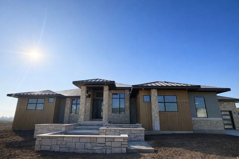 538 S 1400 W Farmington UT 84025