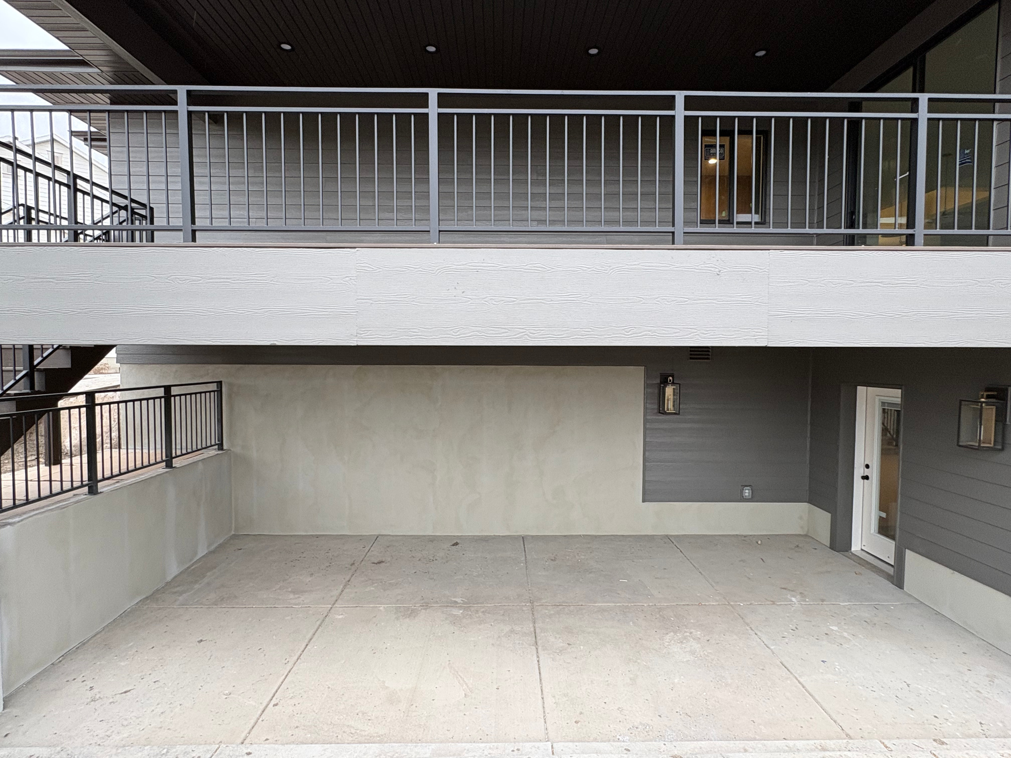 CHESTNUT FARMS - Residential