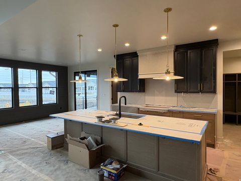 Tiny photo for 538 S 1400 W, Farmington, UT 84025 (MLS # 2124468)