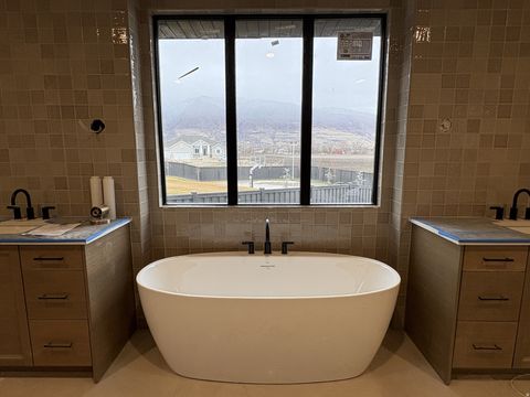 Tiny photo for 538 S 1400 W, Farmington, UT 84025 (MLS # 2124468)