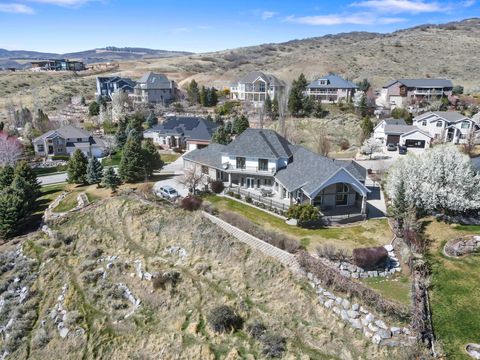 Tiny photo for 684 N SUMMIT WAY Way, Alpine, UT 84004 (MLS # 2147360)