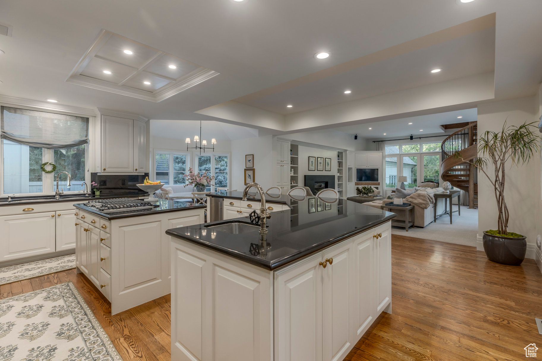 5497 S Walker Estates Cir, Holladay, Utah image 11